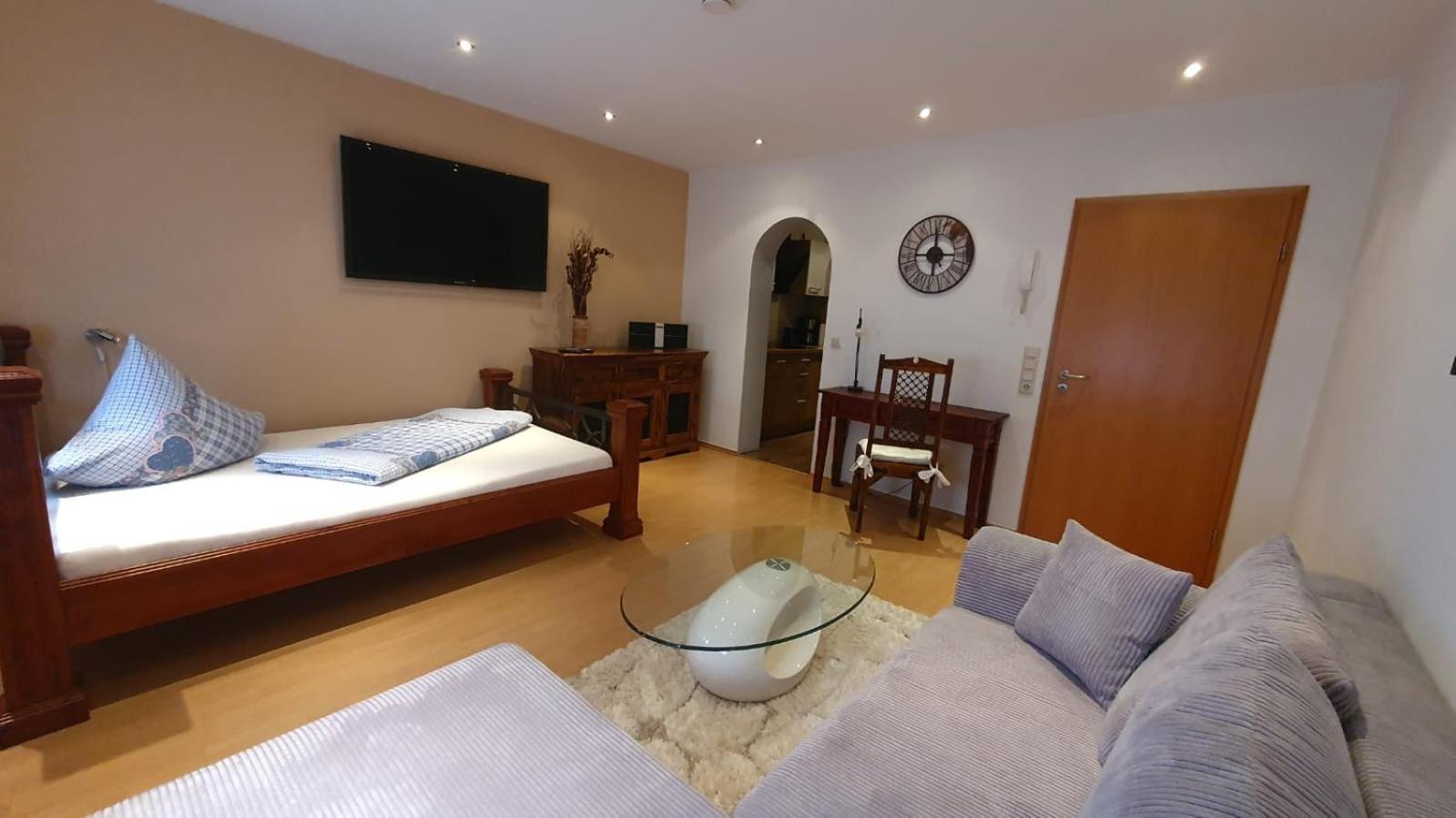 Pension Appartementhaus Central Nordhausen Kültér fotó